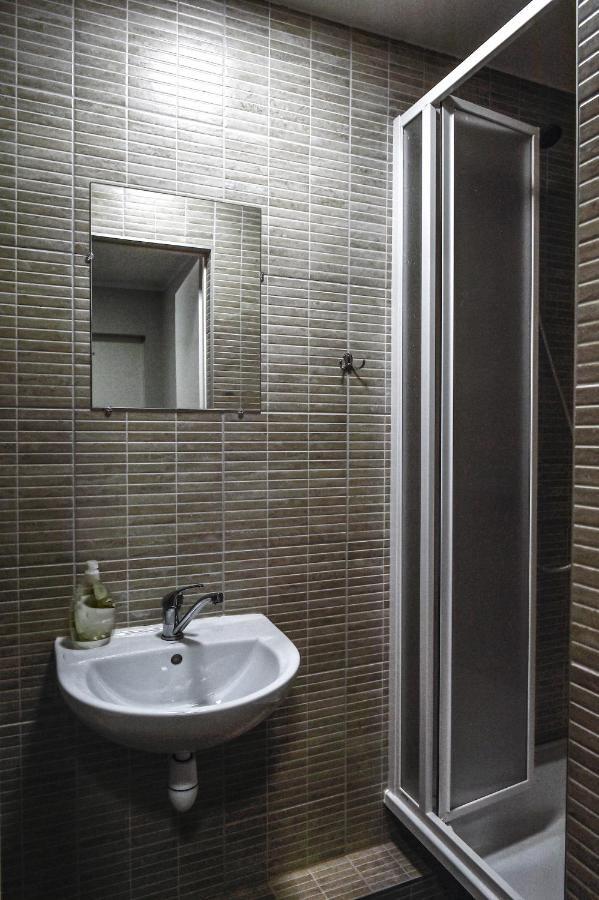 Hostel Laurita Kaunas Exteriör bild